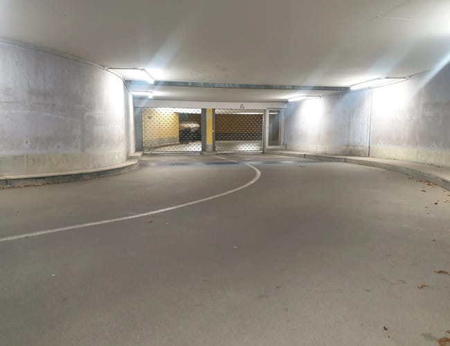 Frankfurt Car Parking Garage - parking lotnisko Frankfurt FRA - zdjęcie 2