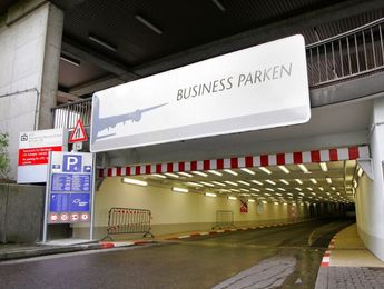 Parking P4 Business przy Terminalu 1 (oficjalny) - parking lotnisko Frankfurt (FRA) - główne zdjęcie parkingu