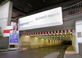 Parking P4 Business przy Terminalu 1 (oficjalny)